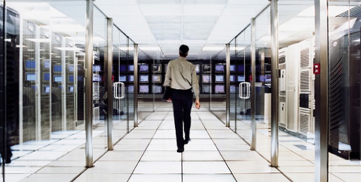 Armario electrónico de llaves en cuarto asegurado