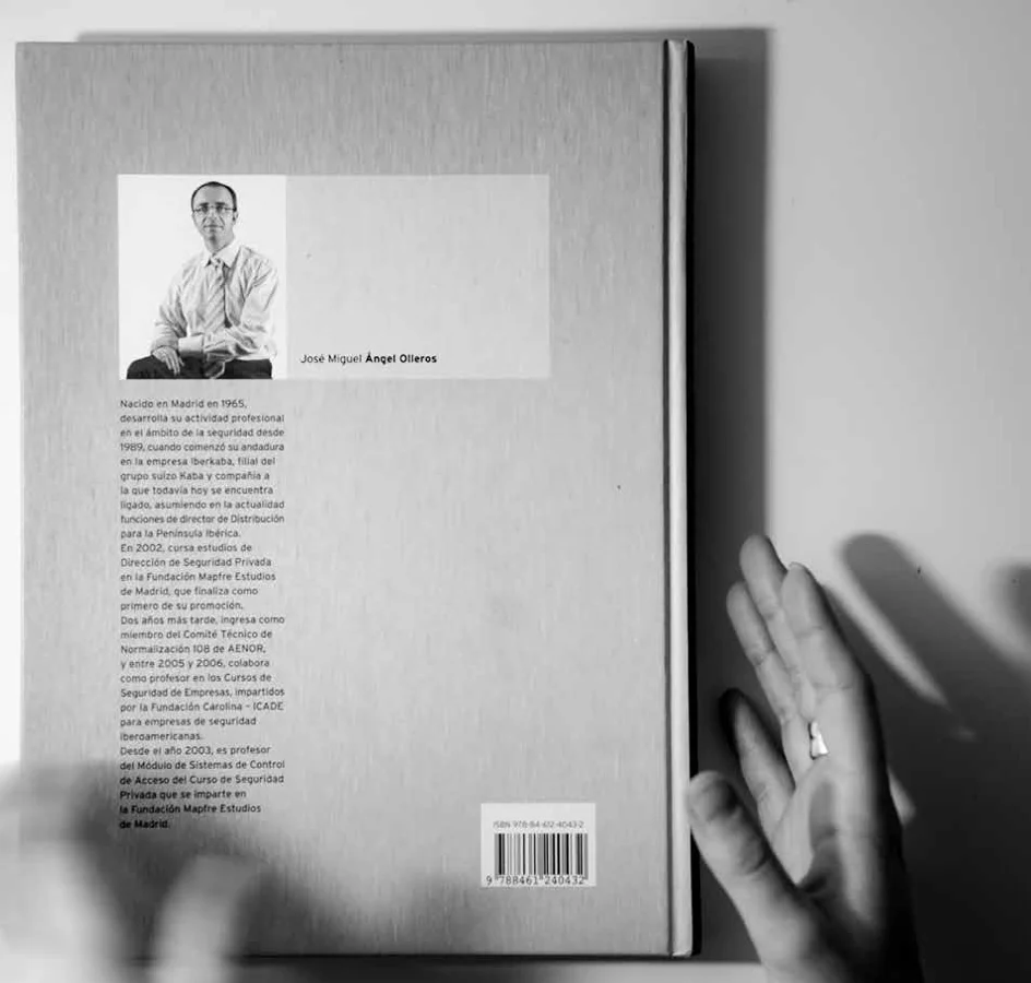 Contraportada libro de seguridad